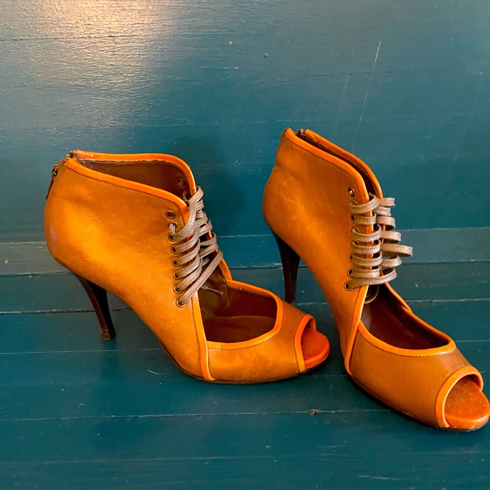 J Crew Jamie Peep Toe Leather Lace Up Booties Size 7 Olive / Tan Beautiful!!